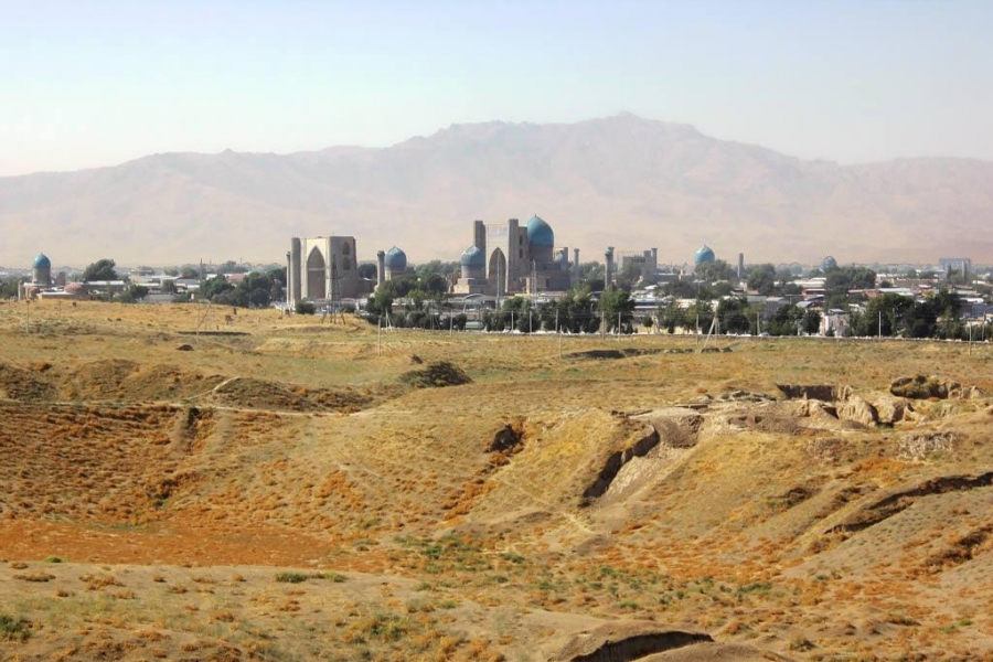 Samarqand nomi tarixiy va yozma manbalarda qanday shakllarda uchraydi?